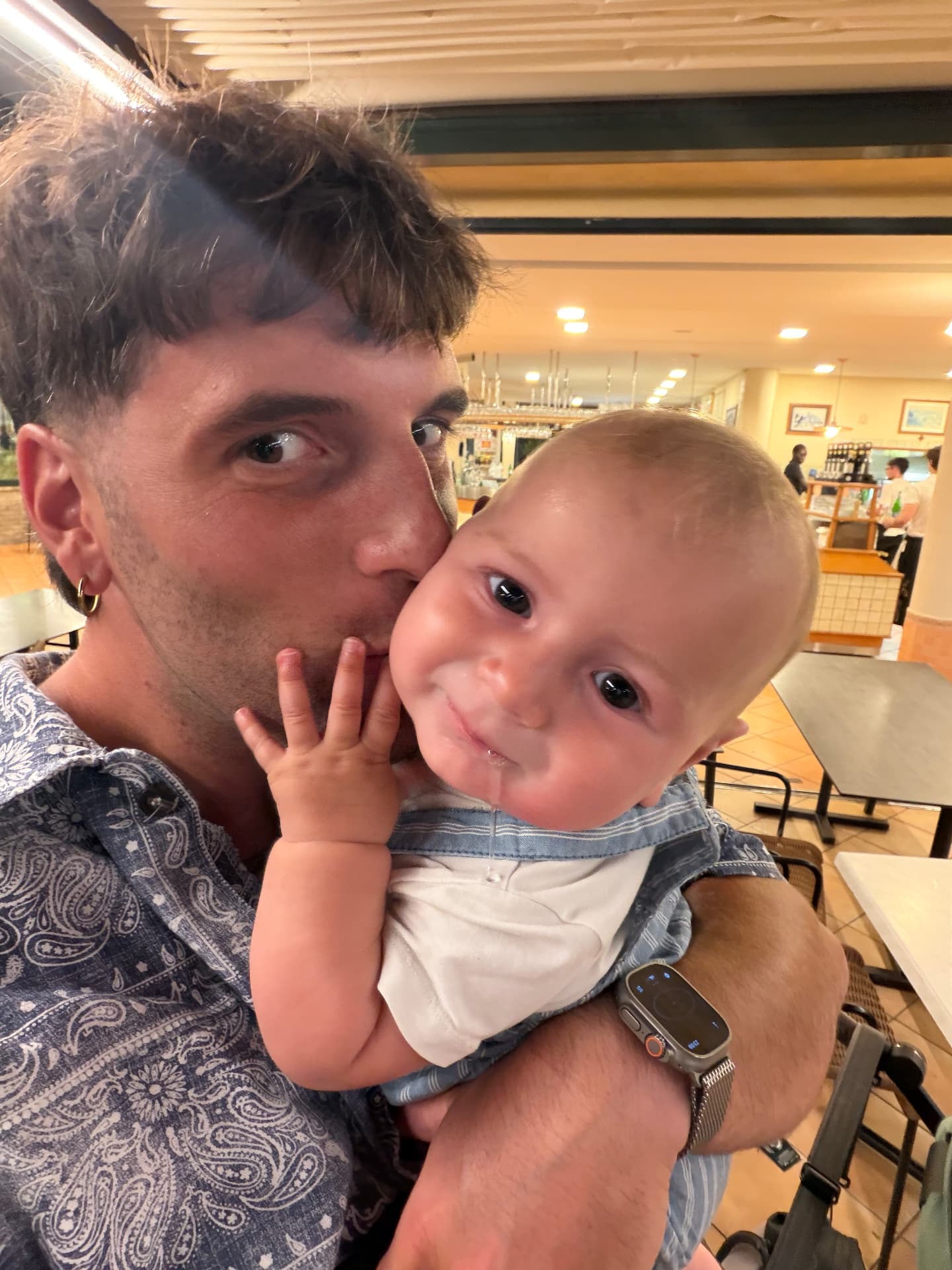 Ethan con la sua famiglia